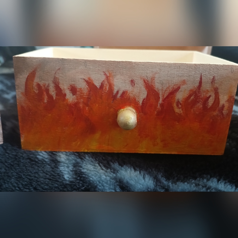 ACOTAR dresser - Picture 4 of 6